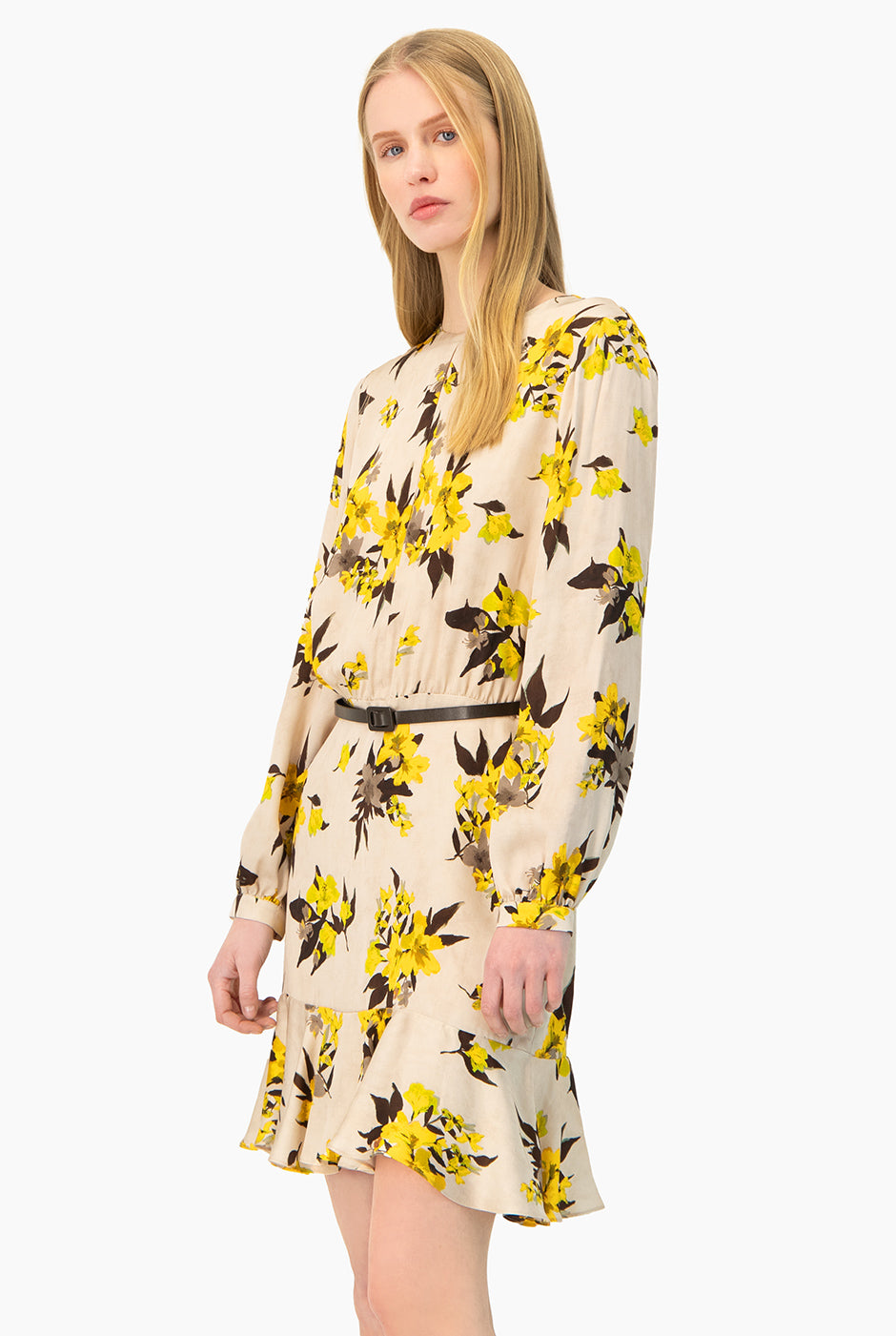 Vestido Ivonne corto con estampado floral y manga larga