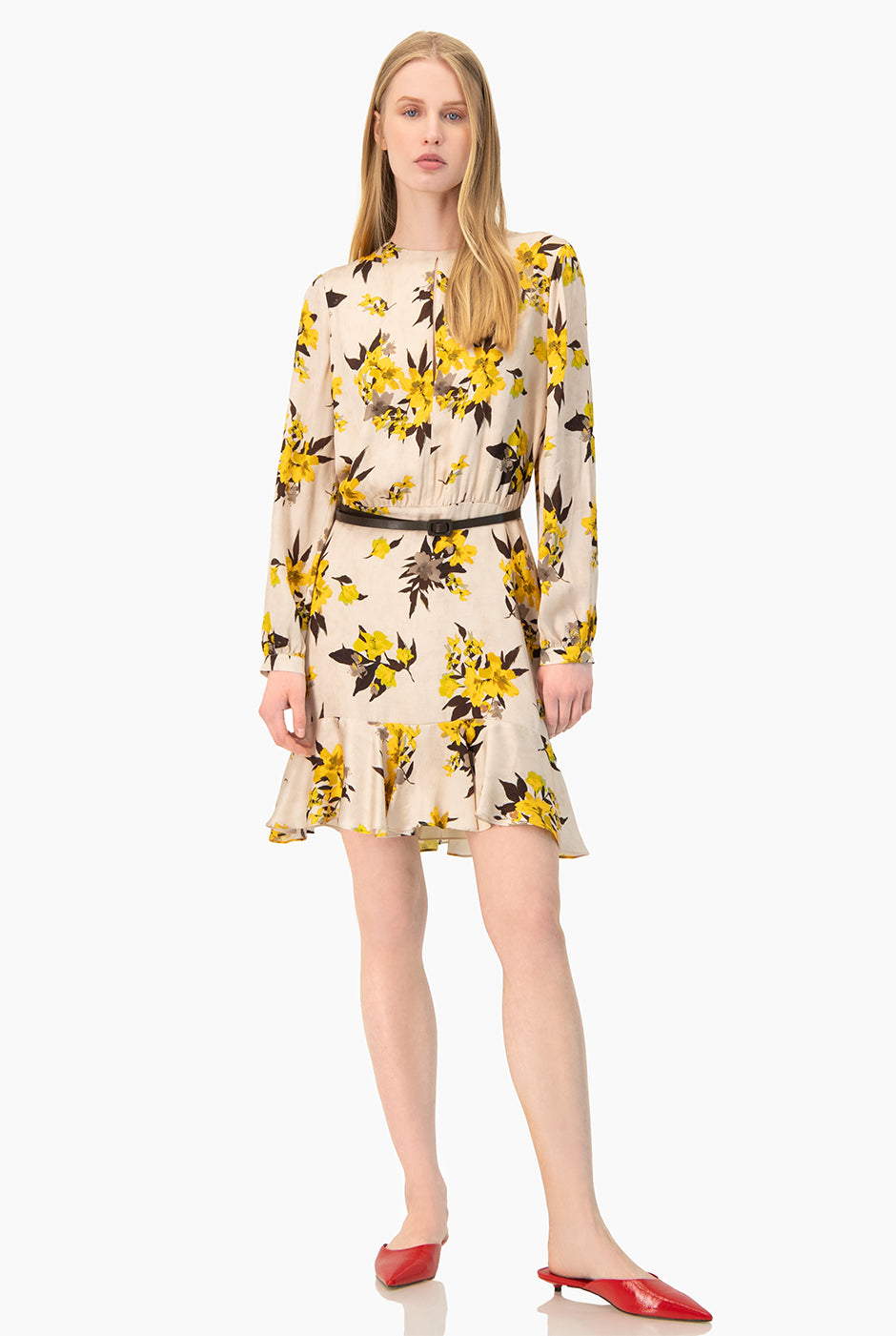 Vestido Ivonne corto con estampado floral y manga larga