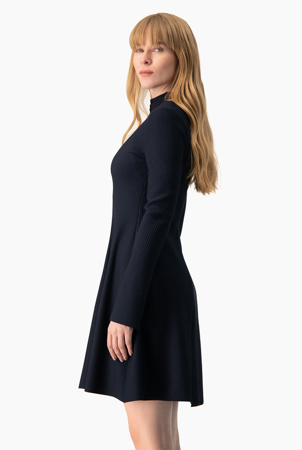Vestido Ivonne corto de manga larga
