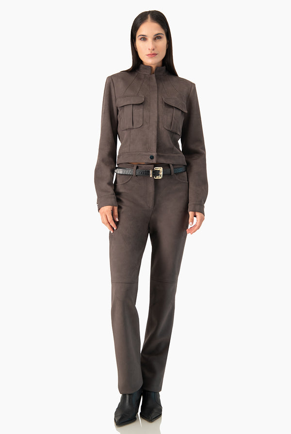 Chamarra corta Ivonne con bolsillos