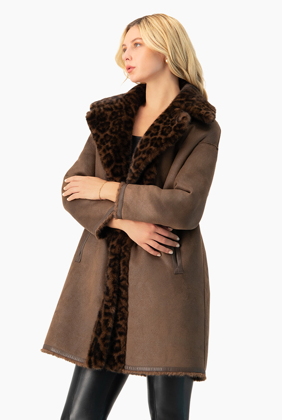 Abrigo largo reversible con estampado de leopardo y cinto