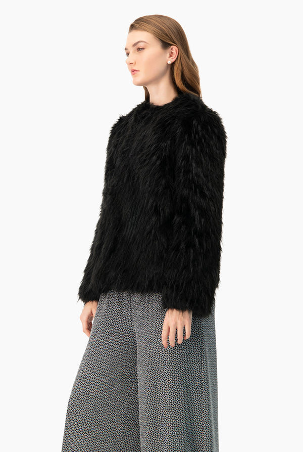 Abrigo negro de pelo sintetico