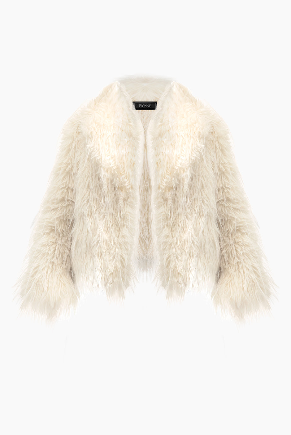 Abrigo de peluche marfil con textura elegante y solapa