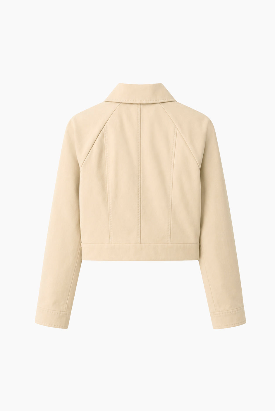Trench Ivonne corto beige con cuello camisero y bolsillos