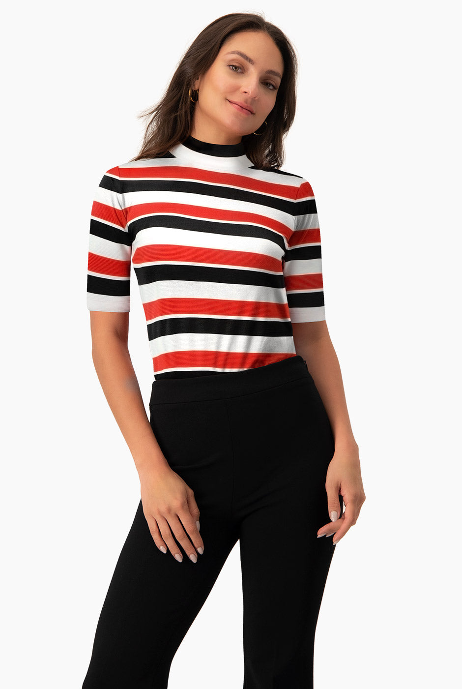 Blusa rayada de cuello alto