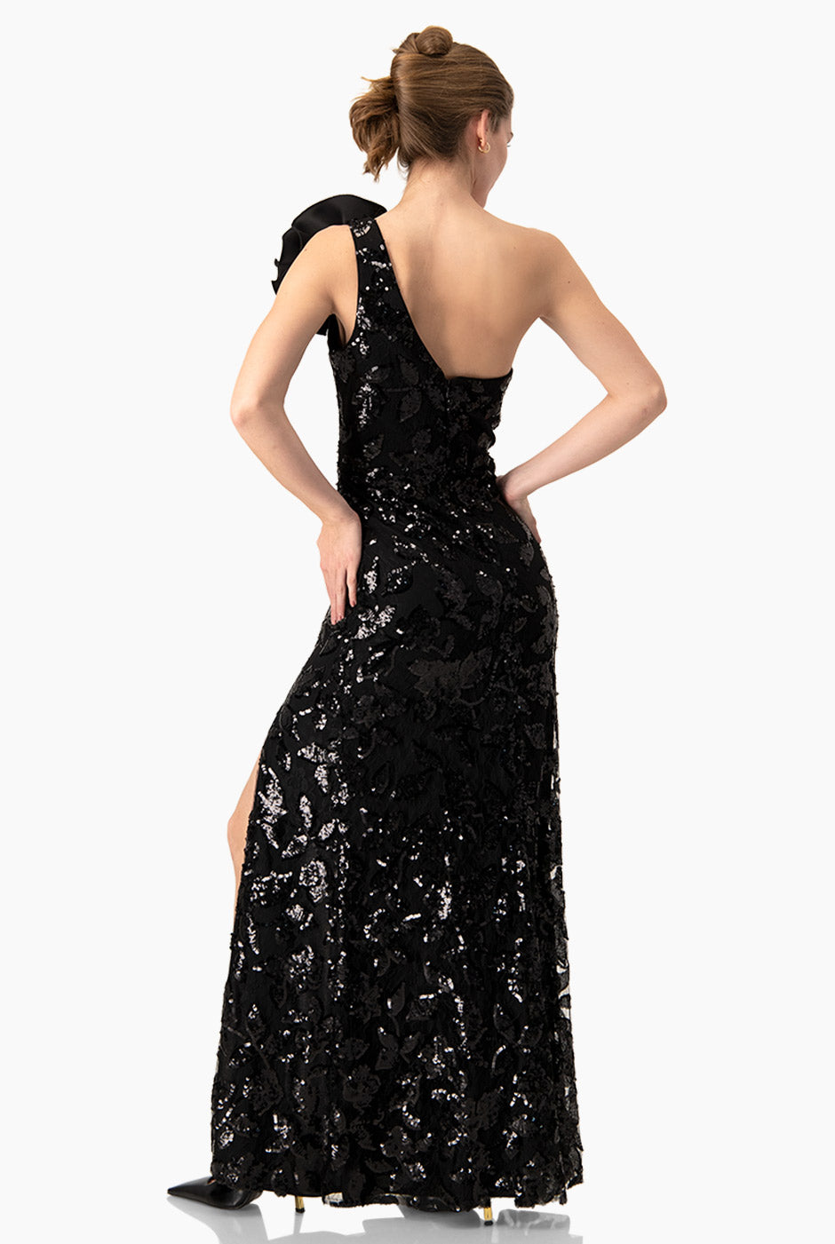 Vestido largo con moño