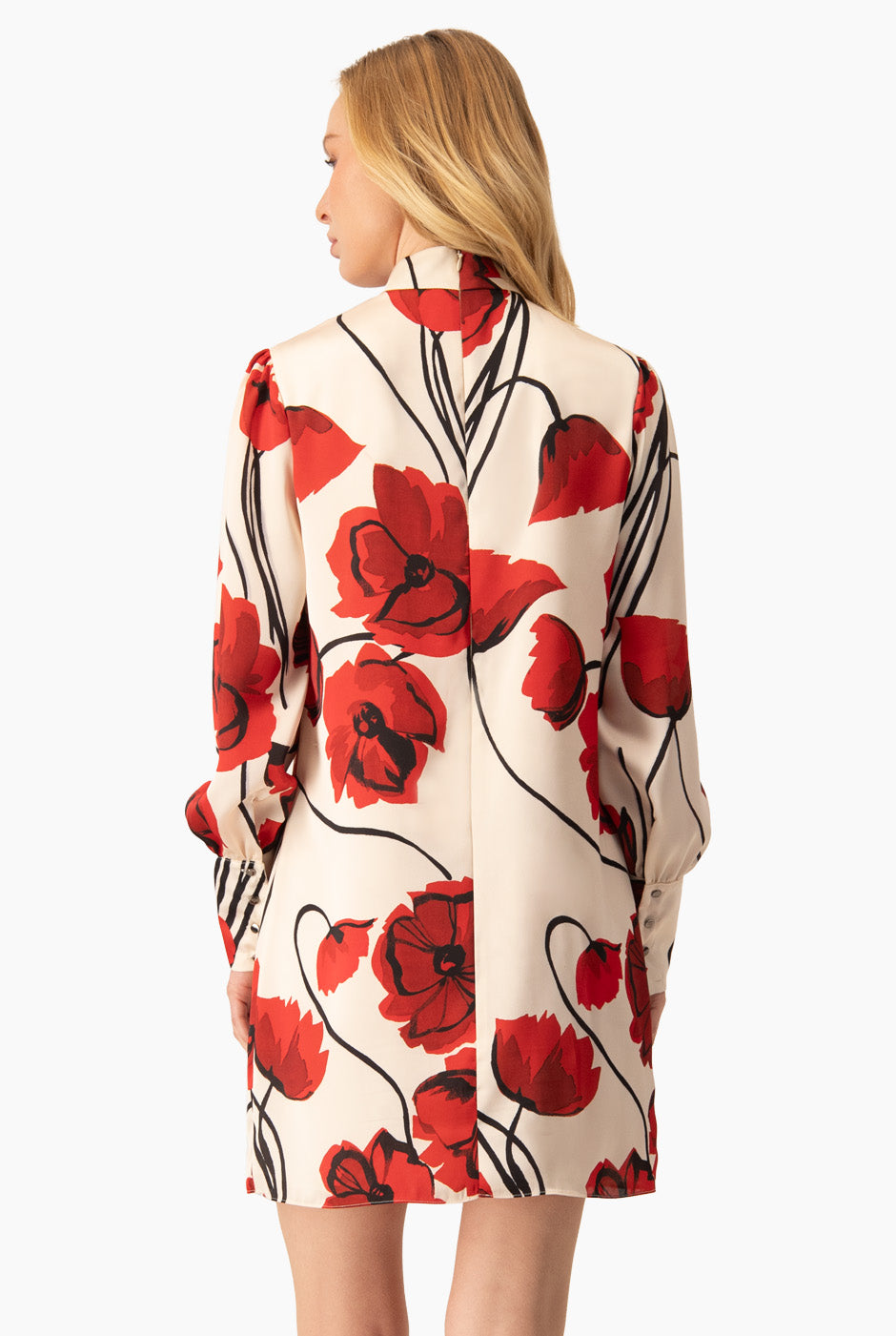 Vestido corto floral de manga larga