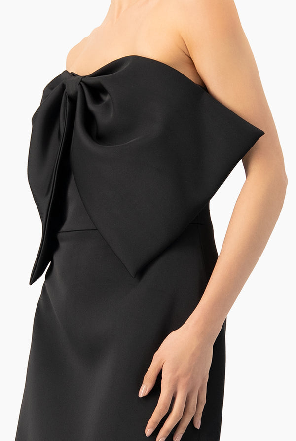 Vestido strapless tipo sirena