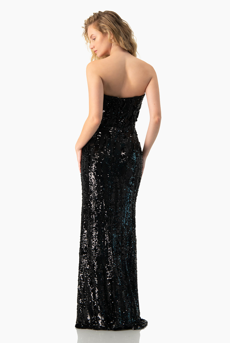 Vestido largo strapless negro con lentejuelas