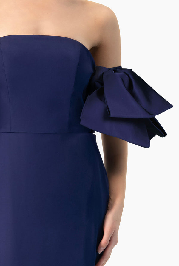 Vestido largo marino con tirantes