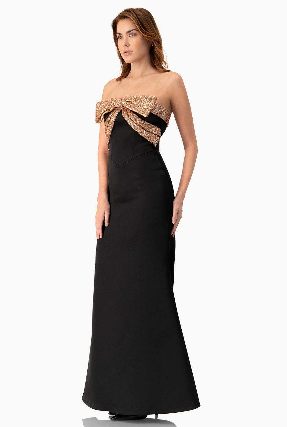 Vestido largo strapless con moño