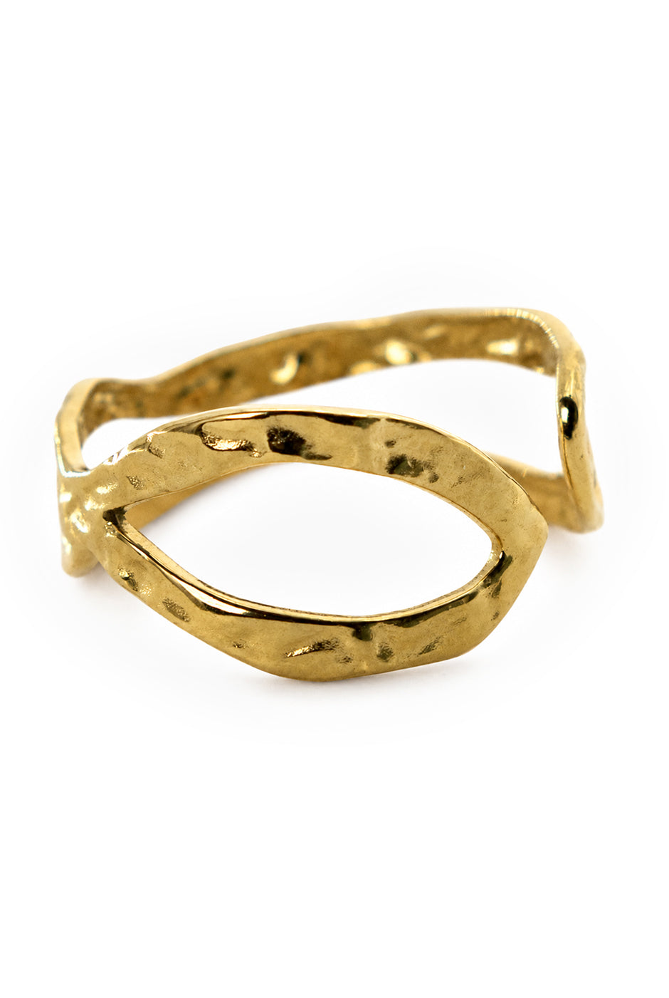 Anillo Golden ajustable de acero inoxidable con diseño martillado
