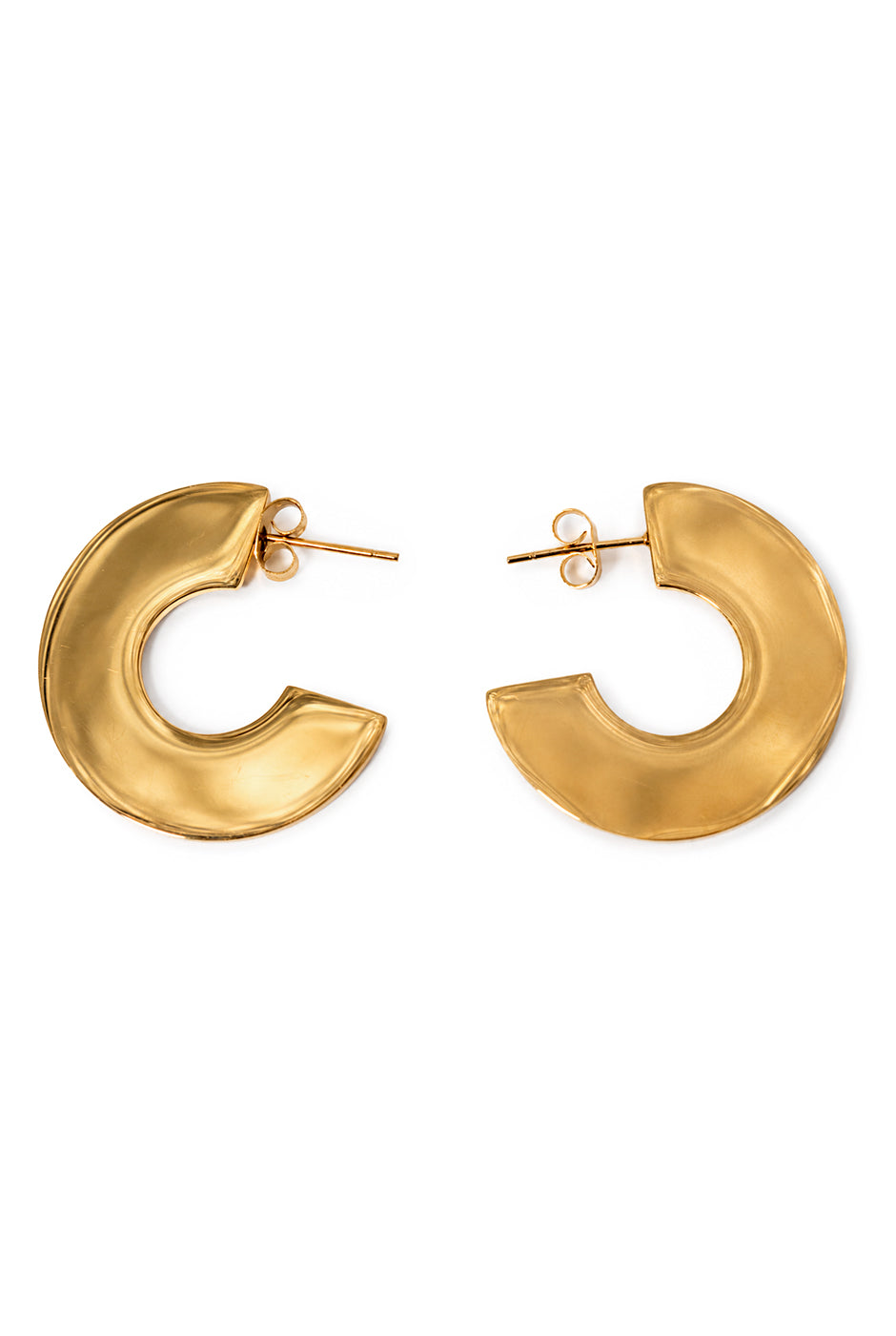Aretes tipo arracada perlados con borde dorado