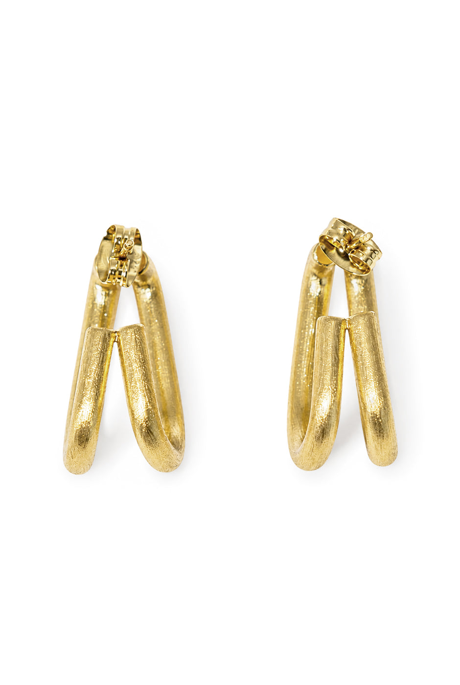 Aretes Double con diseño de doble aro entrelazado en dorado