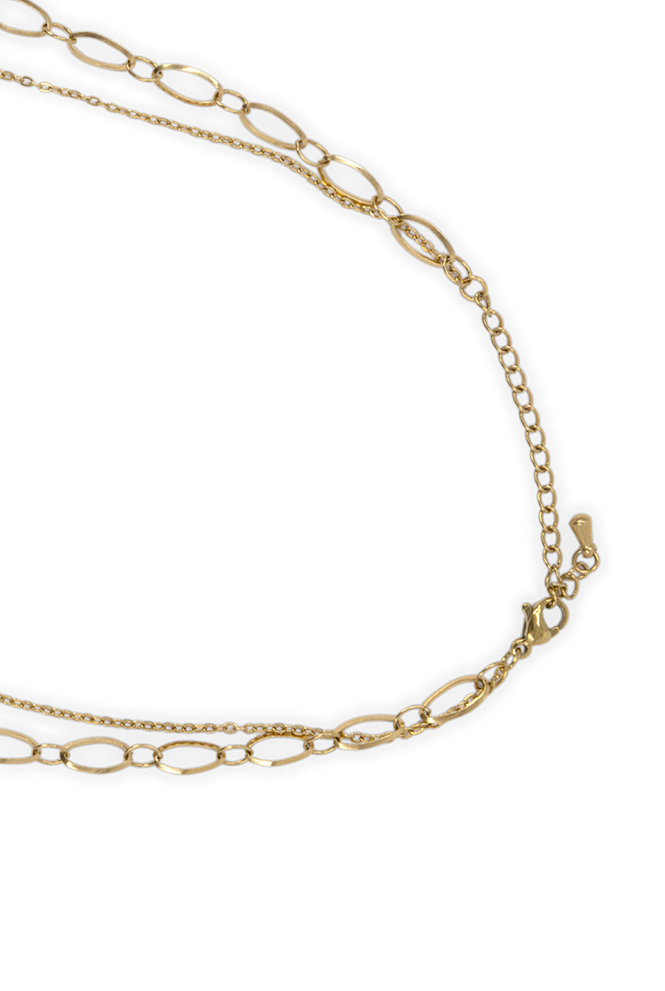 Collar de doble cadena dorada con dijes de hojas y cuentas negras