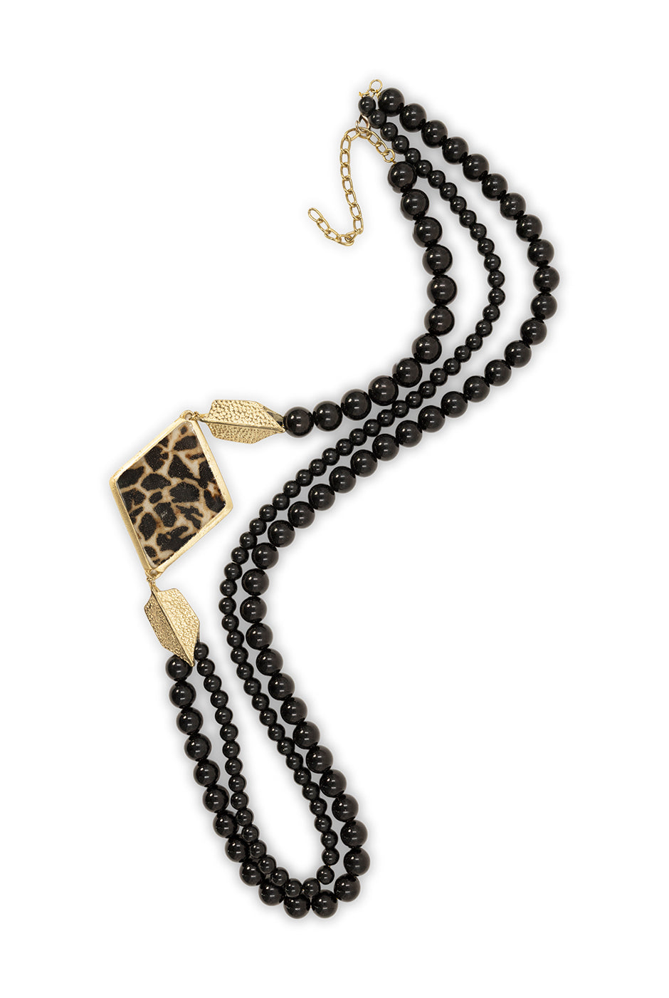 Collar elegante de abalorios negros con colgante de estampado animal