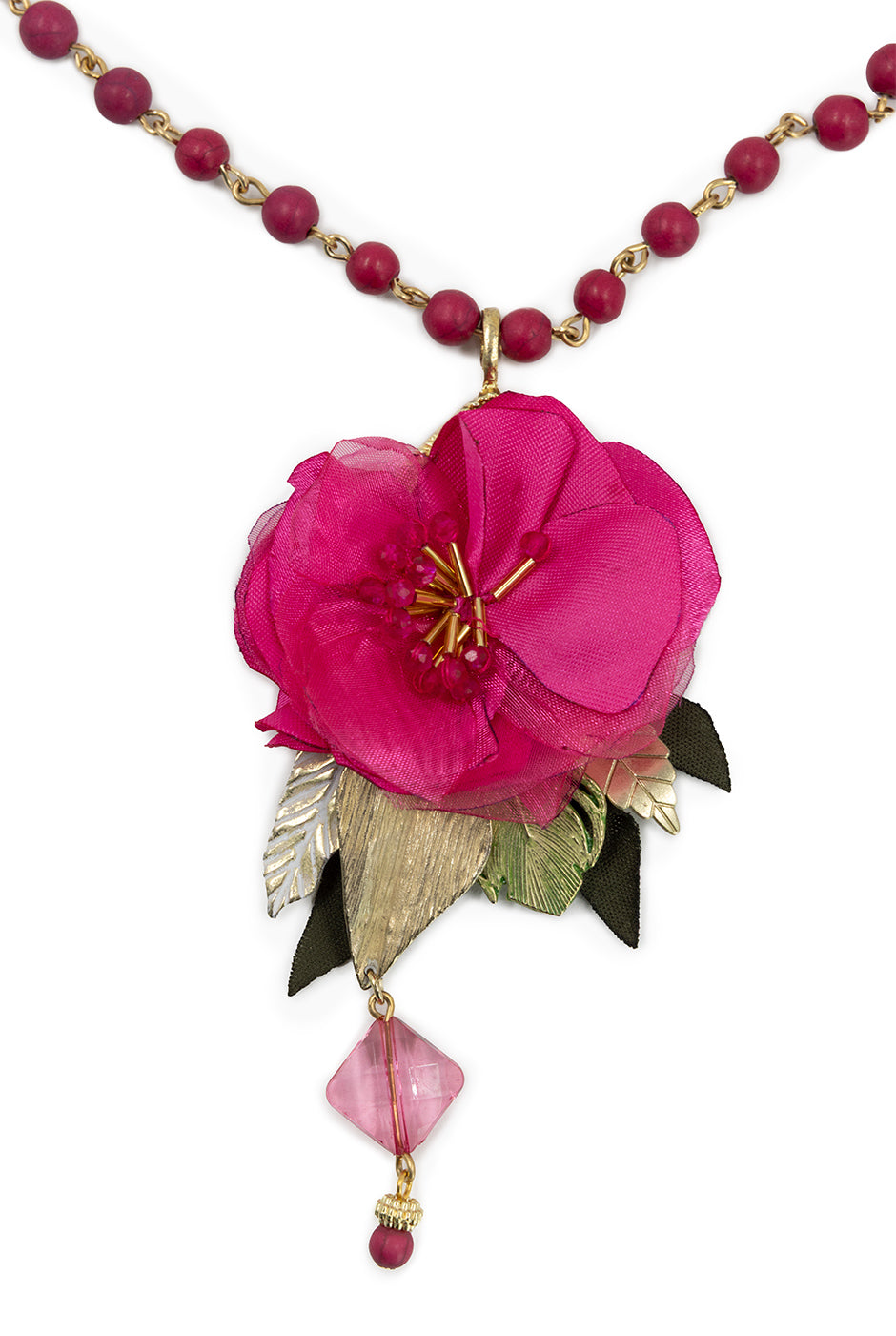 Collar Fucsia Rose con abalorios y colgante floral