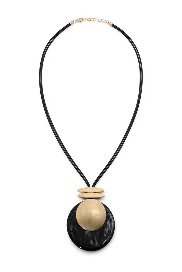 Collar Wood Medallion