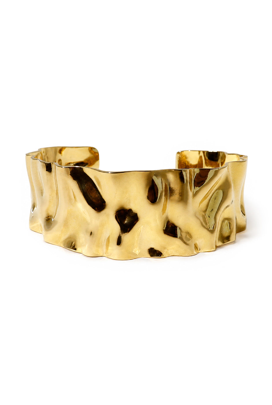 Brazalete dorado con diseño arrugado y ajustable