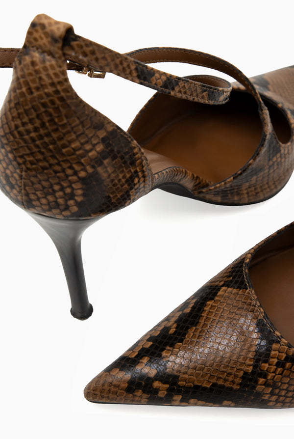 Zapatilla Croco Buckle