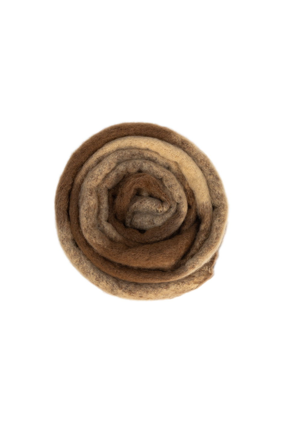 Bufanda café con estampado de cuadros y borlas en los extremos