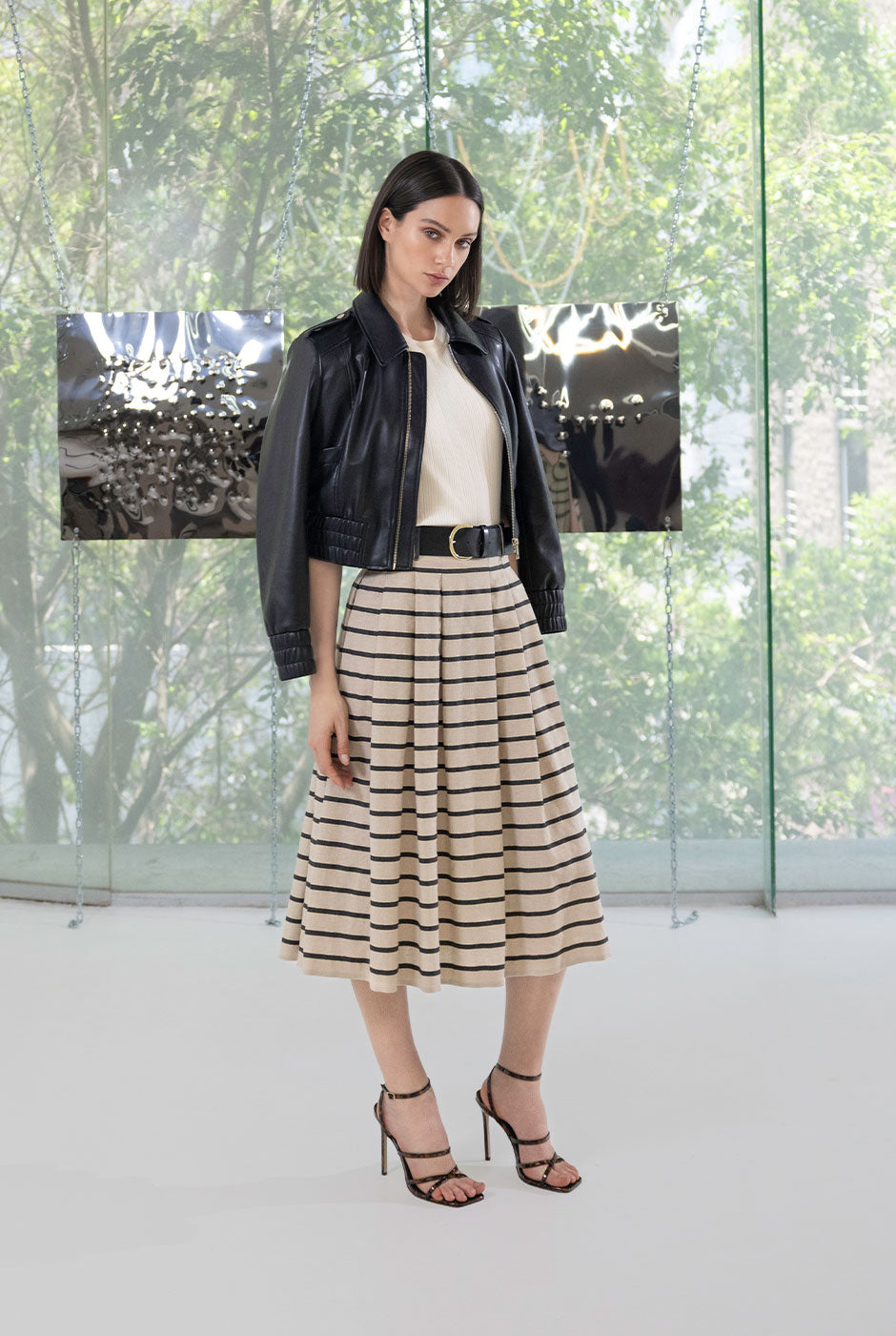 Falda Ivonne midi con cinturon