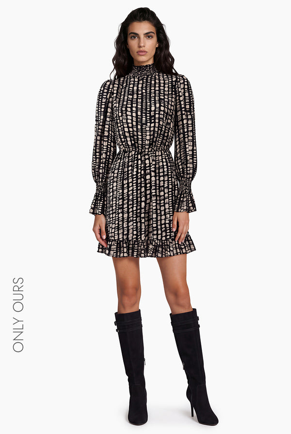 Vestido corto Ivonne con cinta